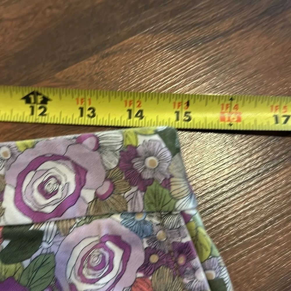 Ann Loft Taylor Chino Purple Floral Shorts Size 4 - Picture 8 of 11